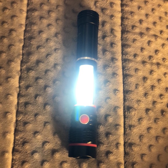 EdisonBright Nebo Slyde 250 Lumen LED Flashlight/Worklight 6156  NWT - Picture 8 of 13